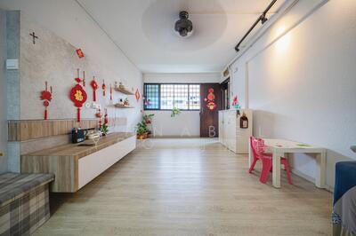 For Sale - 227 Yishun Street 21