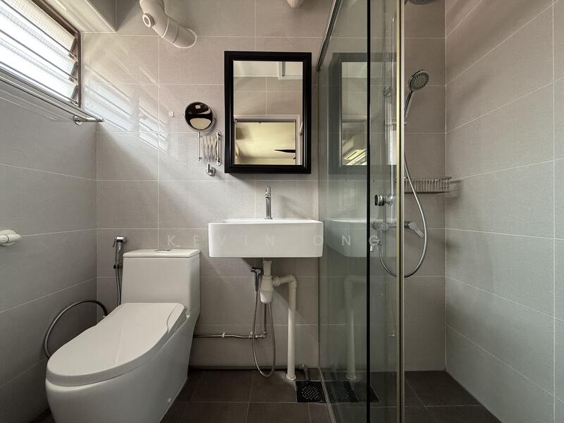 For Sale - 445 Sin Ming Avenue