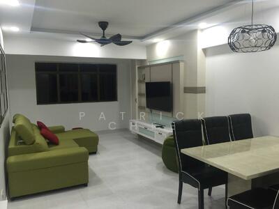 For Sale - 323 Sembawang Close