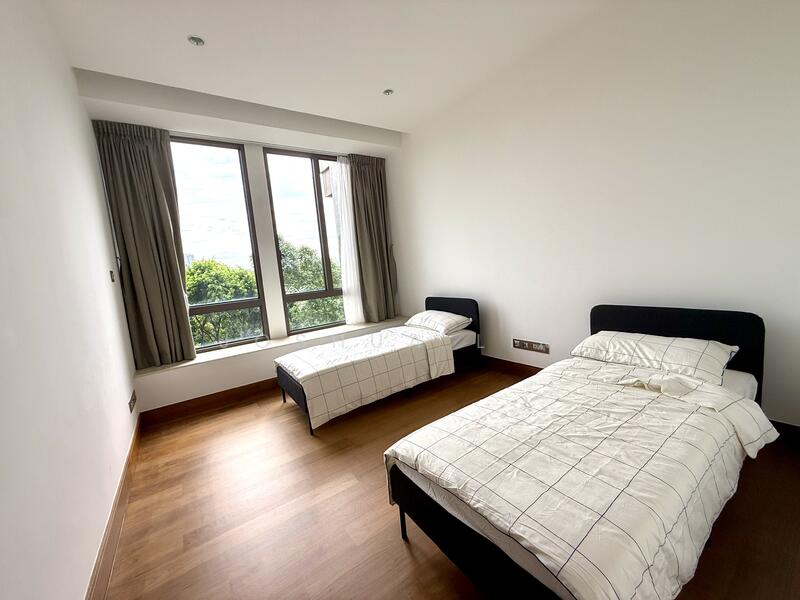For Sale - Parkview Eclat
