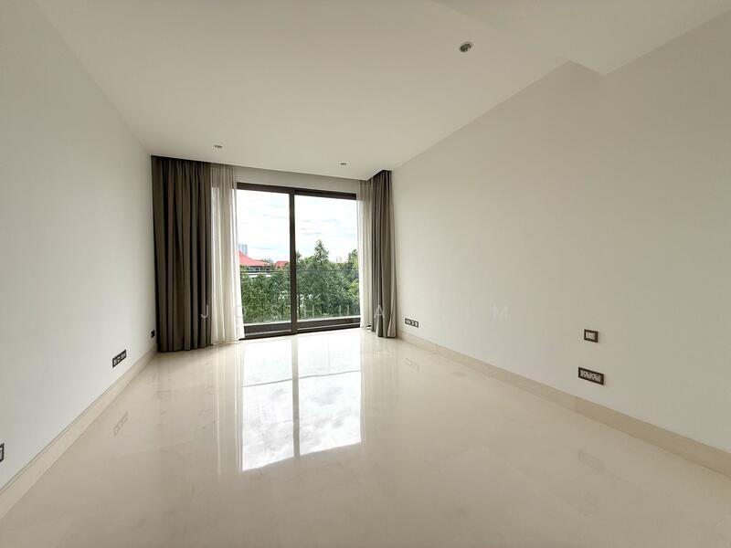 For Sale - Parkview Eclat