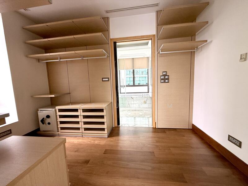 For Sale - Parkview Eclat