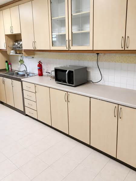 601 Bedok Reservoir Road, 601 Bedok Reservoir Road, 4 Bedrooms, 1,302 sqft, HDB Flat For Sale, by Mark Tham, 60175276 - Kitchen - PropertyGuru.com.sg