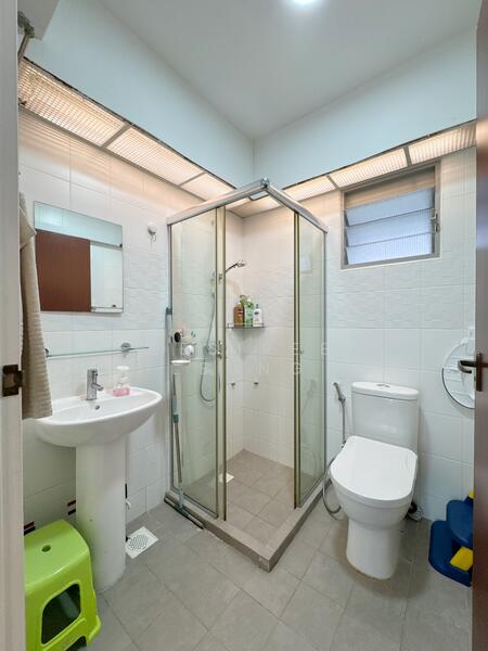 Common Bathroom