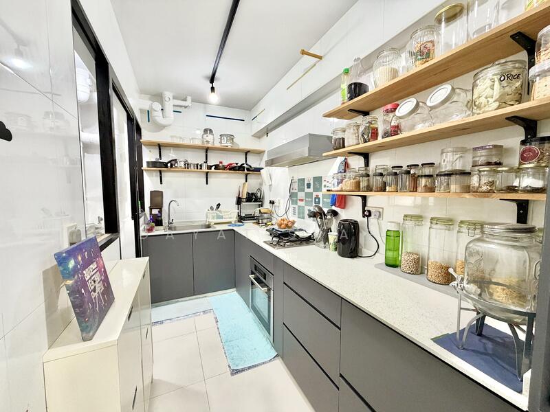 For Sale - 606A Tampines Street 61