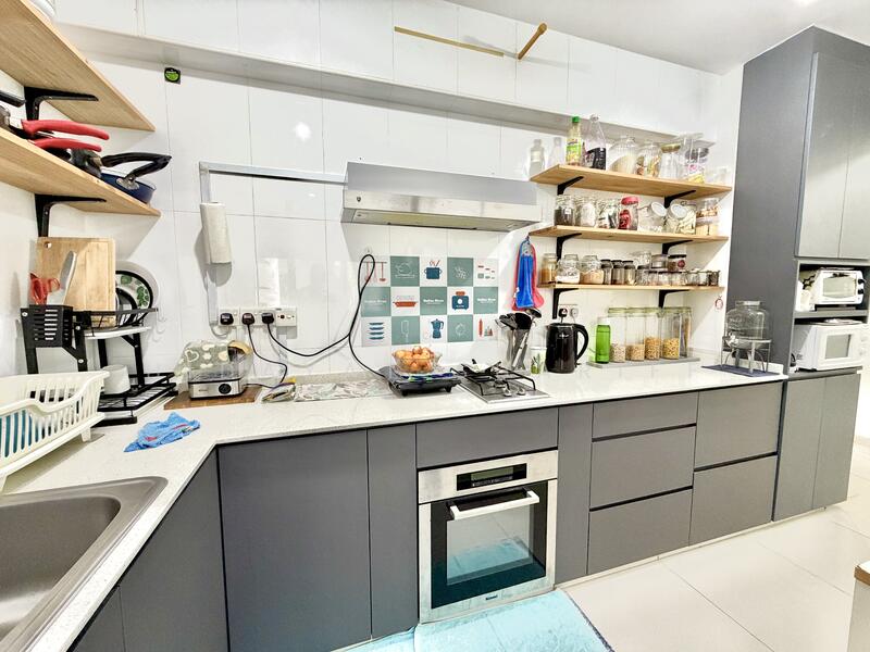 For Sale - 606A Tampines Street 61