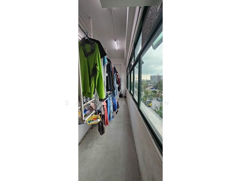 ⭐️ Woodlands Industrial Park, , 25,000 sqft, Factory / Workshop (B2) For Sale, by Sandra Tan, 60175382 - Worker’s laundry area - CommercialGuru.com.sg