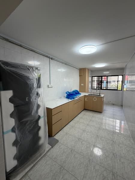347 Ubi Avenue 1, 347 Ubi Avenue 1, Room Rental, 120 sqft, HDB Flat For Rent, by Edward Koh, 60175407 - Kitchen - PropertyGuru.com.sg
