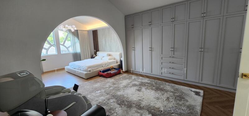 For Sale - Ville Royale