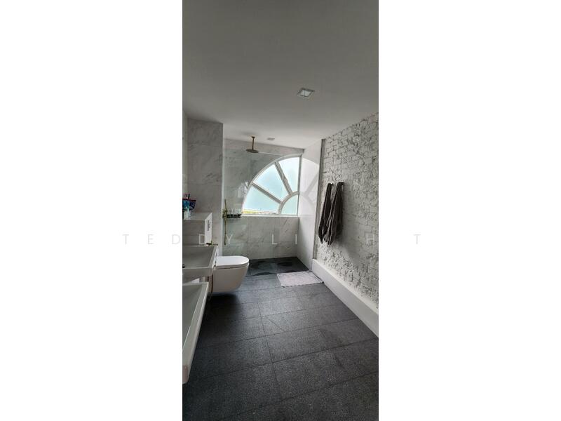 For Sale - Ville Royale