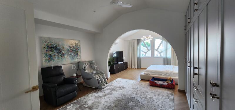 For Sale - Ville Royale