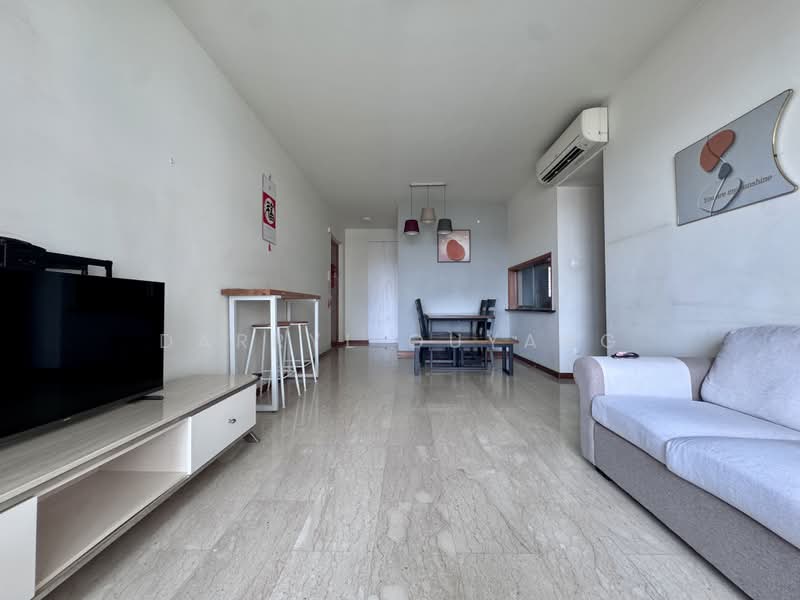 Sunglade, 1 Serangoon Avenue 2, 3 Bedrooms, 1,141 sqft, Condominium For Rent, by Darryl Ouyang, 60175450 - Living Room - PropertyGuru.com.sg
