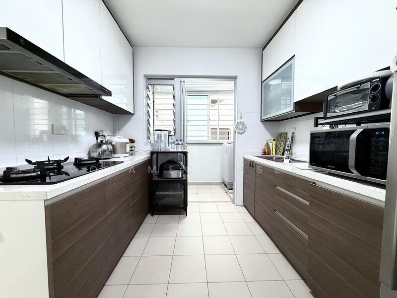 For Sale - 871B Tampines Street 86