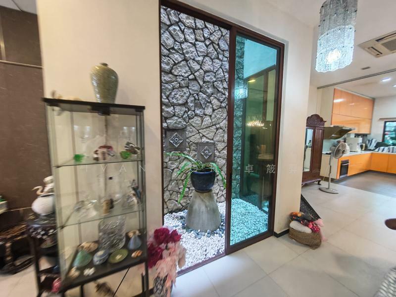 For Sale - ⭐HIGHLY CONVENIENT LOCATION⭐BEDROOMS ENSUITE