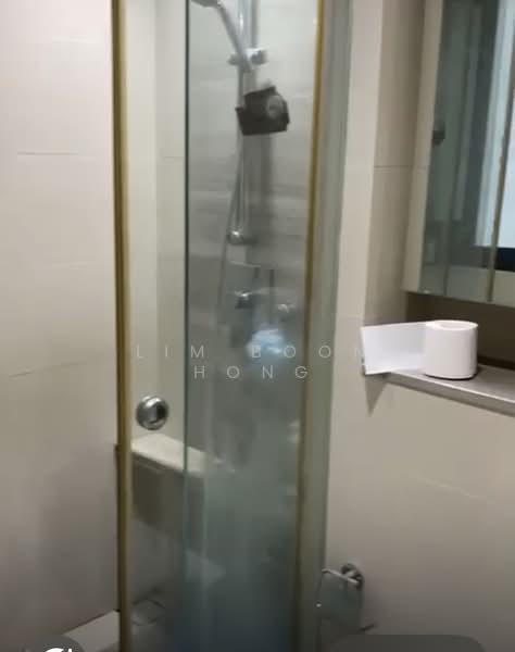 Parvis, 18 Holland Hill, Room Rental, 100 sqft, Condominium For Rent, by Lim Boon Hong, 60175972 - Bathroom - PropertyGuru.com.sg