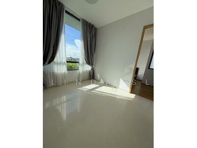 For Sale - The Crest