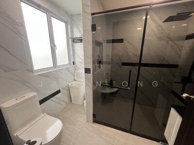 For Sale - Loyang Villas