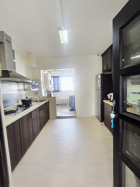 Spacious Kitchen
