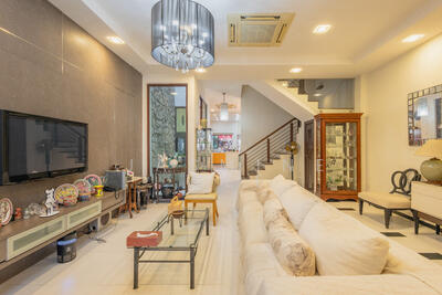 For Sale - Freehold, Close to Siglap Eateries, 2.5 STOREYS