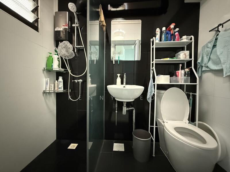 For Rent - 259B Compassvale Road