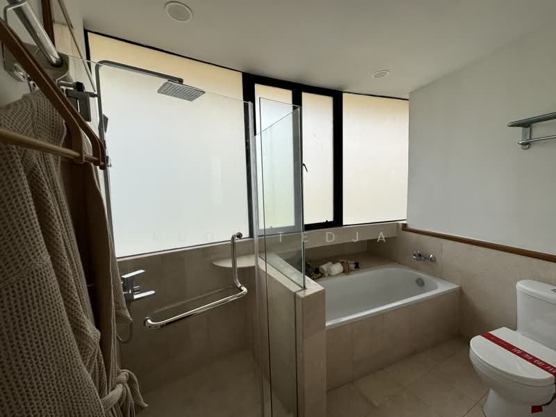 The Draycott, 50 Draycott Park, Tanglin / Holland / Bukit Timah, 4 Bedrooms, 2,636 sqft, Condominium For Sale, by Rudy Tedja, 60176709 - Bathroom - PropertyGuru.com.sg