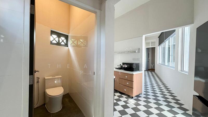 Common Bathroom