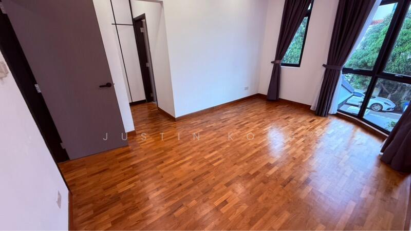 For Sale - Lakeside Grove