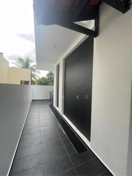 For Sale - Lakeside Grove