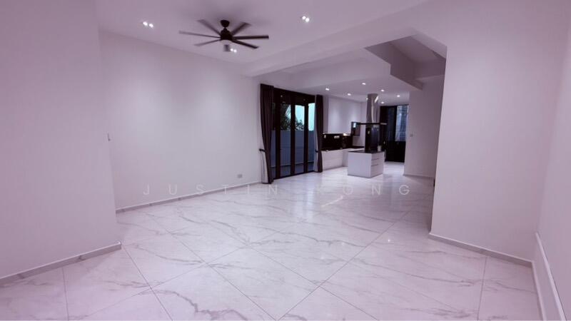 For Sale - Lakeside Grove