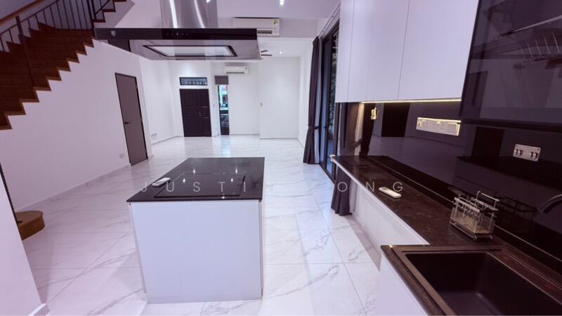 For Sale - Lakeside Grove