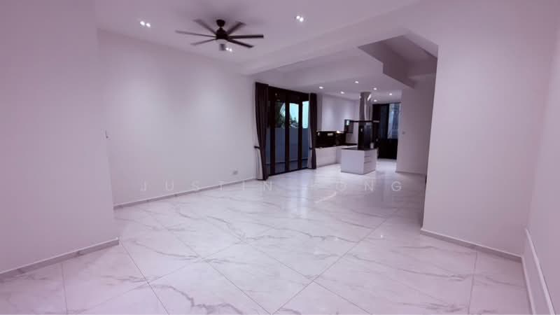 For Sale - Lakeside Grove