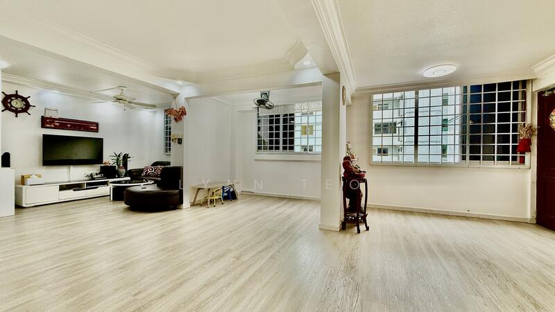 Living Room ~optional for 5th bedroom