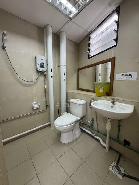 Oxley BizHub, 61 Ubi Road 1, 1,130 sqft, Light Industrial (B1) For Rent, by David Lee 李施融, 60176858 - CommercialGuru.com.sg