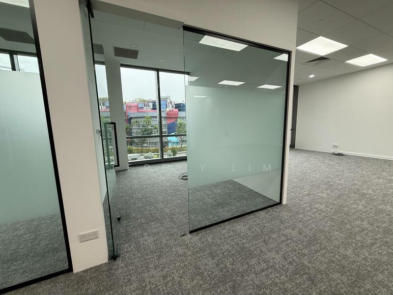 Fitted & Move in Ready - PRIME MODERN KALLANG WAY OFFICE, Brand New Fitted, High Tech Industrial Park, Eunos / Geylang / Paya Lebar, 2,700 sqft, Light Industrial (B1) For Rent, by Jeremy Lim, 60177077 - Study - CommercialGuru.com.sg
