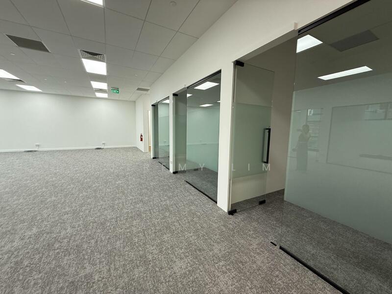 Fitted & Move in Ready - PRIME MODERN KALLANG WAY OFFICE, Brand New Fitted, High Tech Industrial Park, Eunos / Geylang / Paya Lebar, 2,700 sqft, Light Industrial (B1) For Rent, by Jeremy Lim, 60177077 - Study - CommercialGuru.com.sg