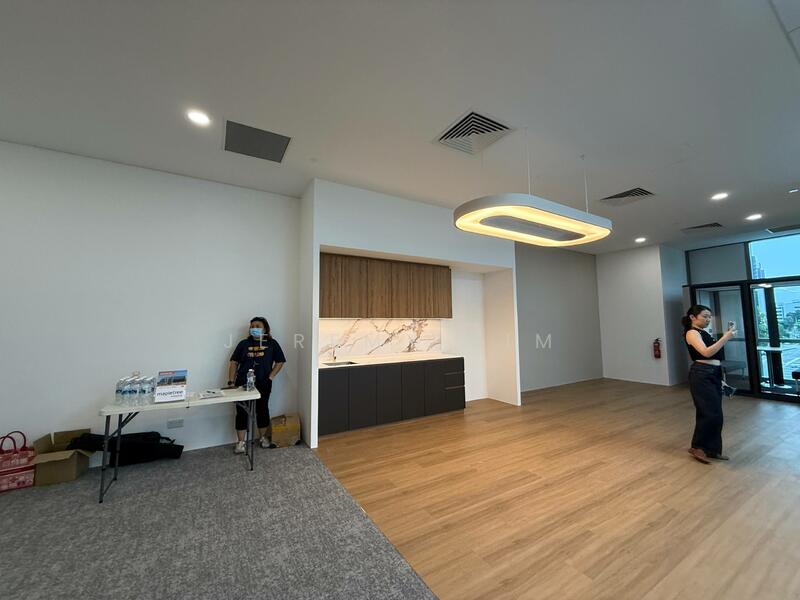 Fitted & Move in Ready - PRIME MODERN KALLANG WAY OFFICE, Brand New Fitted, High Tech Industrial Park, Eunos / Geylang / Paya Lebar, 2,700 sqft, Light Industrial (B1) For Rent, by Jeremy Lim, 60177077 - Living Room - CommercialGuru.com.sg
