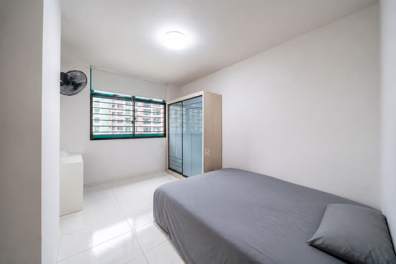 484 Segar Road, 484 Segar Road, 4 Bedrooms, 1,377 sqft, HDB Flat For Sale, by Ramzi Razak, 60177125 - Bedroom - PropertyGuru.com.sg