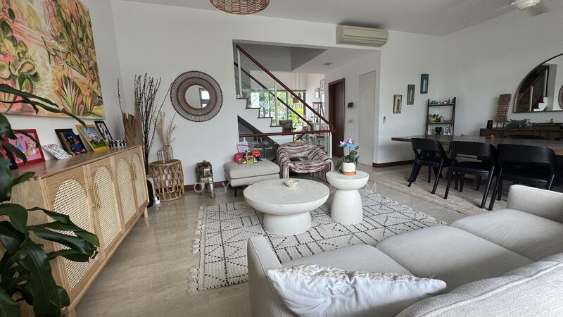 Living area looking towards the dining 