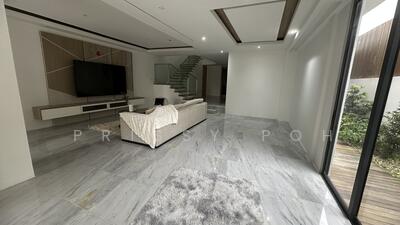 For Sale - 14 Aida street