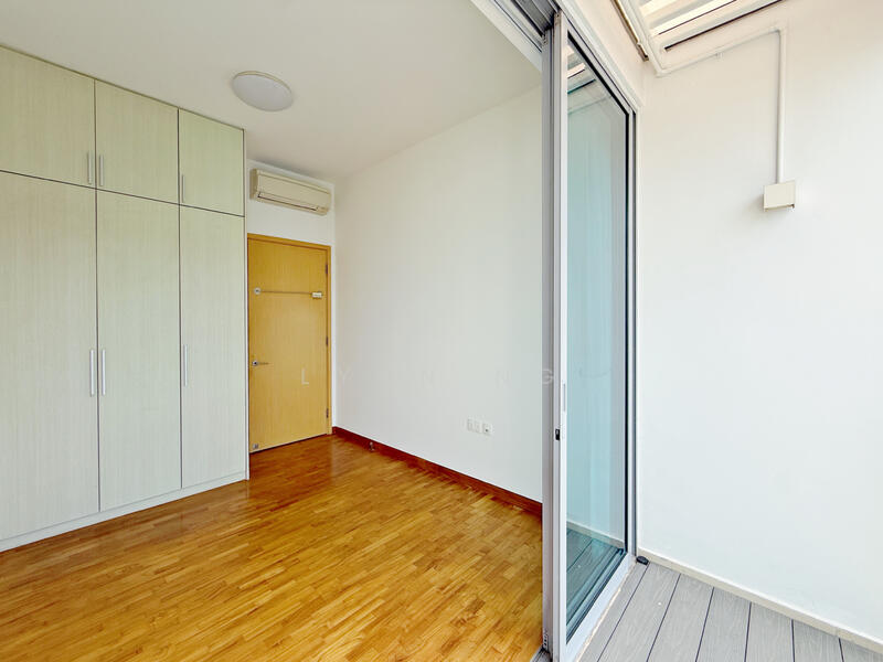 Common Bedroom with Balcony