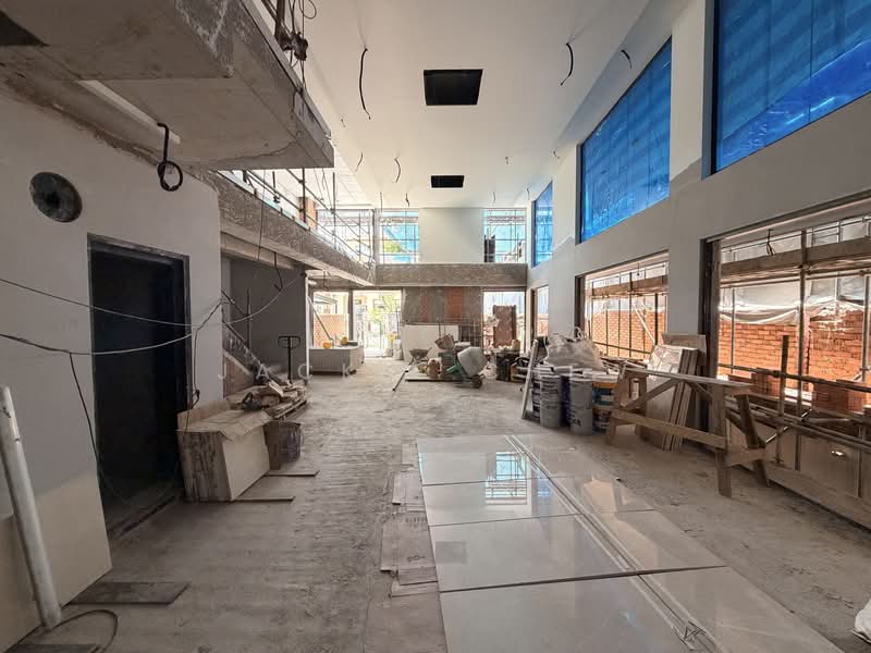 ❤️GIANT⚡️ Newly Build 4 Lvls Semi D House w Pools, Mezzanine, Attic & Home Lift Semi-Detached House For Sale at S$ 9,800,000 | PropertyGuru Singapore