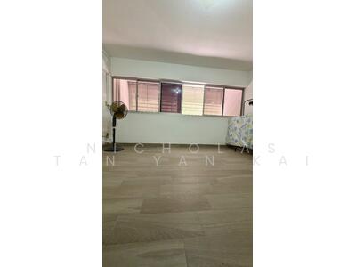 For Rent - 651 Hougang Avenue 8