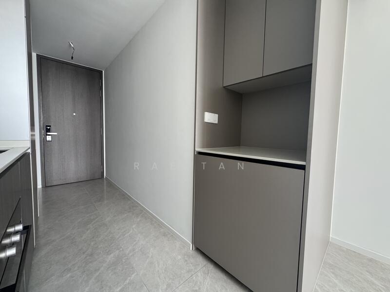 Piccadilly Grand, Northumberland Road, Farrer Park / Serangoon Rd, 1 Bedroom, 624 sqft, Condominium For Rent, by Rae Tan, 60177417 - Entrance - PropertyGuru.com.sg