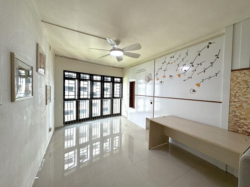 For Sale - 9D Yuan Ching Road