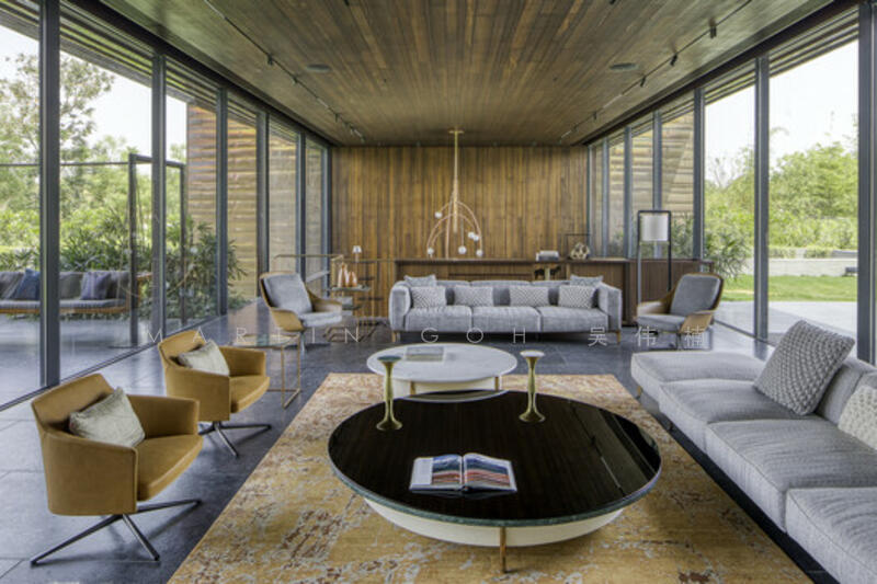 For Sale - Low PSF Sub-Dividable South-Facing GCB, Wide Frontage‼️