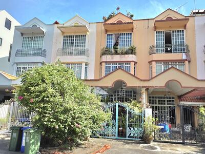 For Sale - ❤️ Freehold ITerraced House in D15 Siglap | Call Amy Zeng 房姐姐 9177.2688 for Viewing!