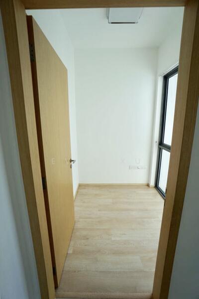 Study room (with aircon)