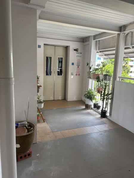 170 Bishan Street 13, 170 Bishan Street 13, 3 Bedrooms, 1,302 sqft, HDB Flat For Sale, by Irene Kwek, 60177649 - Corridor - PropertyGuru.com.sg