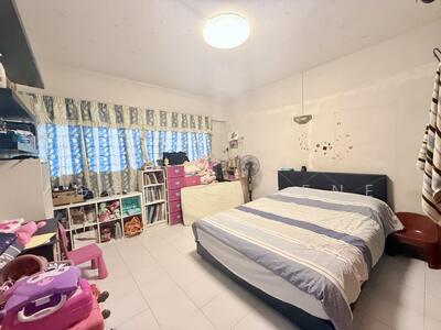 For Sale - 319 Bukit Batok Street 33