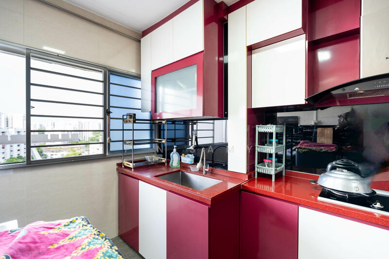 For Sale - 515 Jurong West Street 52